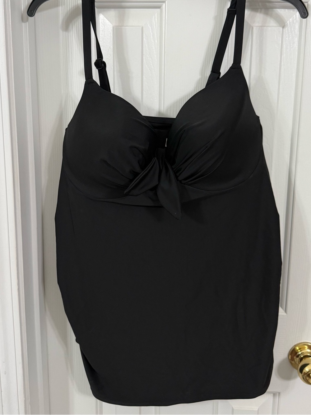 Black Swim tankini top with built in wire
